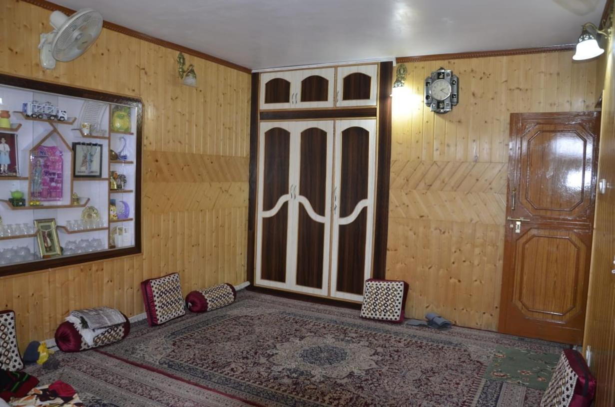 Mir Manzil Bed and Breakfast Srīnagar Eksteriør billede